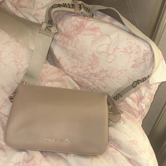 NWT Valentino Beige Crossbody - Picture 3 of 14